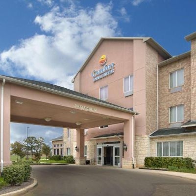 Comfort Inn & Suites Near Lake Lewisville Thumbnail