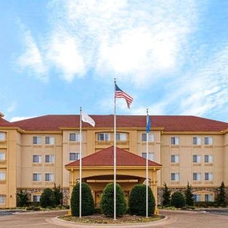 La Quinta Inn & Suites by Wyndham Stillwater -University Area Thumbnail