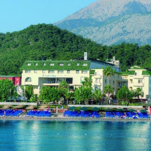 L'ancora Beach Hotel