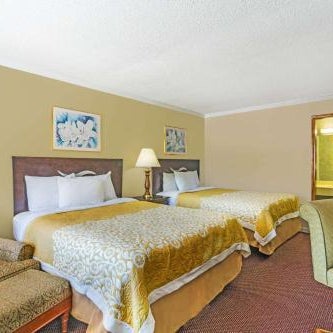 Days Inn by Wyndham Slidell Thumbnail