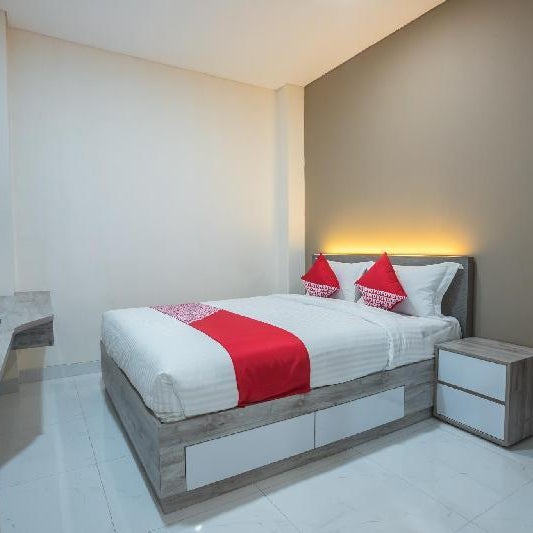 Super OYO 1487 Residence Khoe Thumbnail