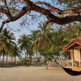 Nirukthie Beach Resort & Restaurant