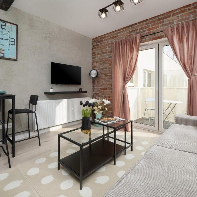 Modern Studios Wróblewskiego with Balcony and Free Parking by Noclegi Renters