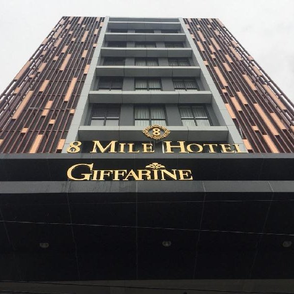 8 Mile Hotel