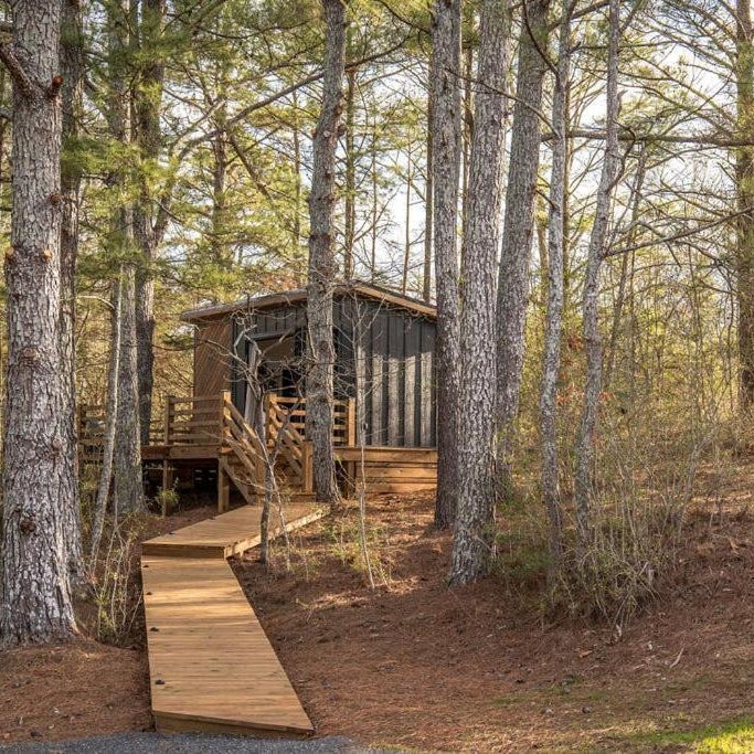 Luxury tiny cottage with deck hammock and hot tub! Thumbnail