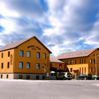 Hotel Iris