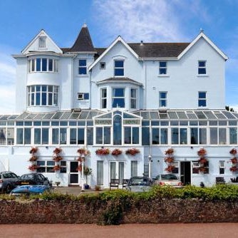 Marine Hotel