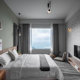 Two Easy Inn