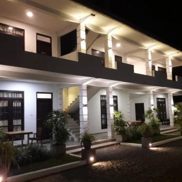 Airport Grand Holiday Home Thumbnail
