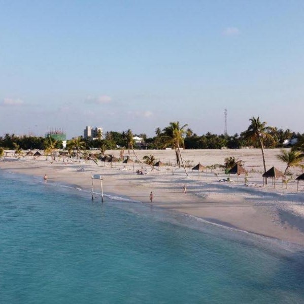 Adroit Beach inn Thumbnail