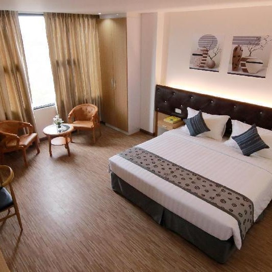 Botahtaung Hotel