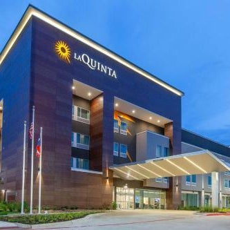 La Quinta Inn & Suites by Wyndham Dallas - Duncanville Thumbnail