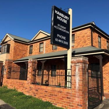 Hanbury Lodge