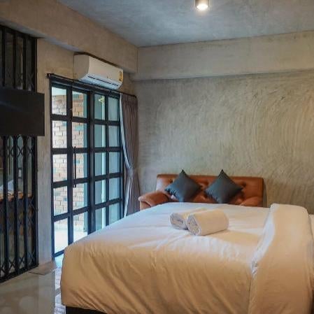 The Old Inn Thumbnail