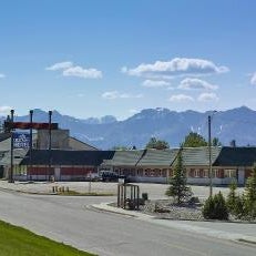 Crestwood Hotel Thumbnail
