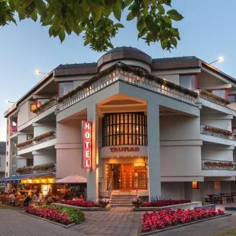 Tauras Center Hotel Thumbnail