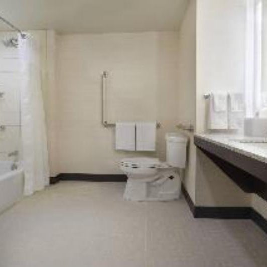 TownePlace Suites by Marriott Oshawa Thumbnail