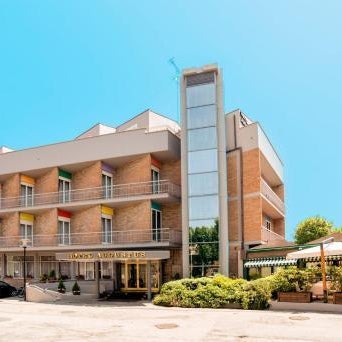 Hotel Augustus Thumbnail