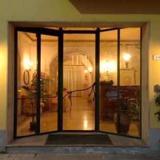 Hotel Moderno Thumbnail