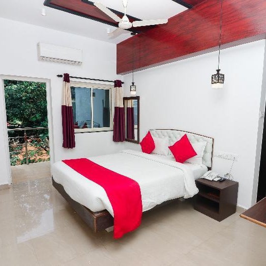 Swarnam Hotel