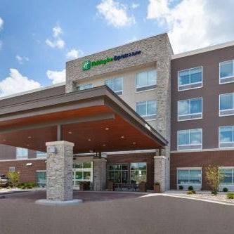 Holiday Inn Express and Suites Grand Rapids Airport- South By IHG Thumbnail