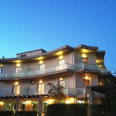 Souris Hotel