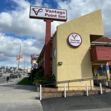Vantage Point Inn - Woodland Hills Thumbnail