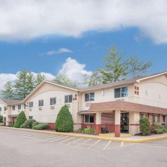 Red Roof Inn Queensbury Thumbnail