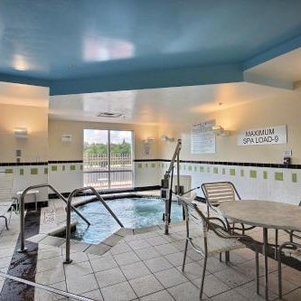 Fairfield Inn & Suites by Marriott Milwaukee Airport Thumbnail