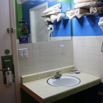 Amber Inn Motel Thumbnail
