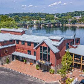 Ghost Light Inn Thumbnail