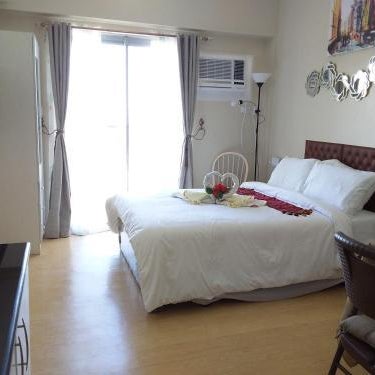 AJ Sundiva Tower w balcony Thumbnail