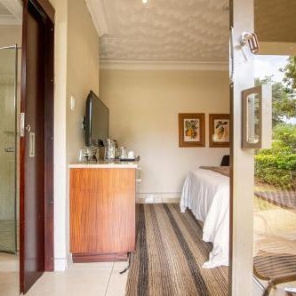 The Victoria Falls Deluxe Suites Thumbnail